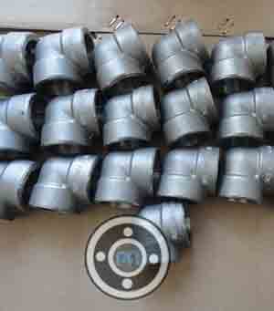 ELBOW 90°, 3000 lbs, ASTM A182 Gr.F11 according to dimensions ASME B16.11, socket weld(SW).