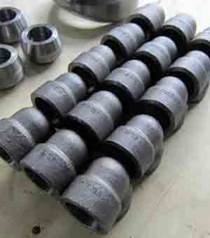 ELBOW 90°, 3000 lbs, ASTM A182 Gr.F11 as per size ASME B16.11, socket weld(SW).
