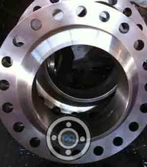 EN 1092-1 TYPE 13 Hubbed threaded flange