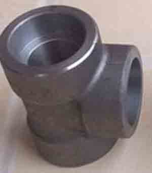 TEE 90°, 3000 lbs, ASTM A182 Gr.F11 dimensions ASME B16.11, socket weld(SW).